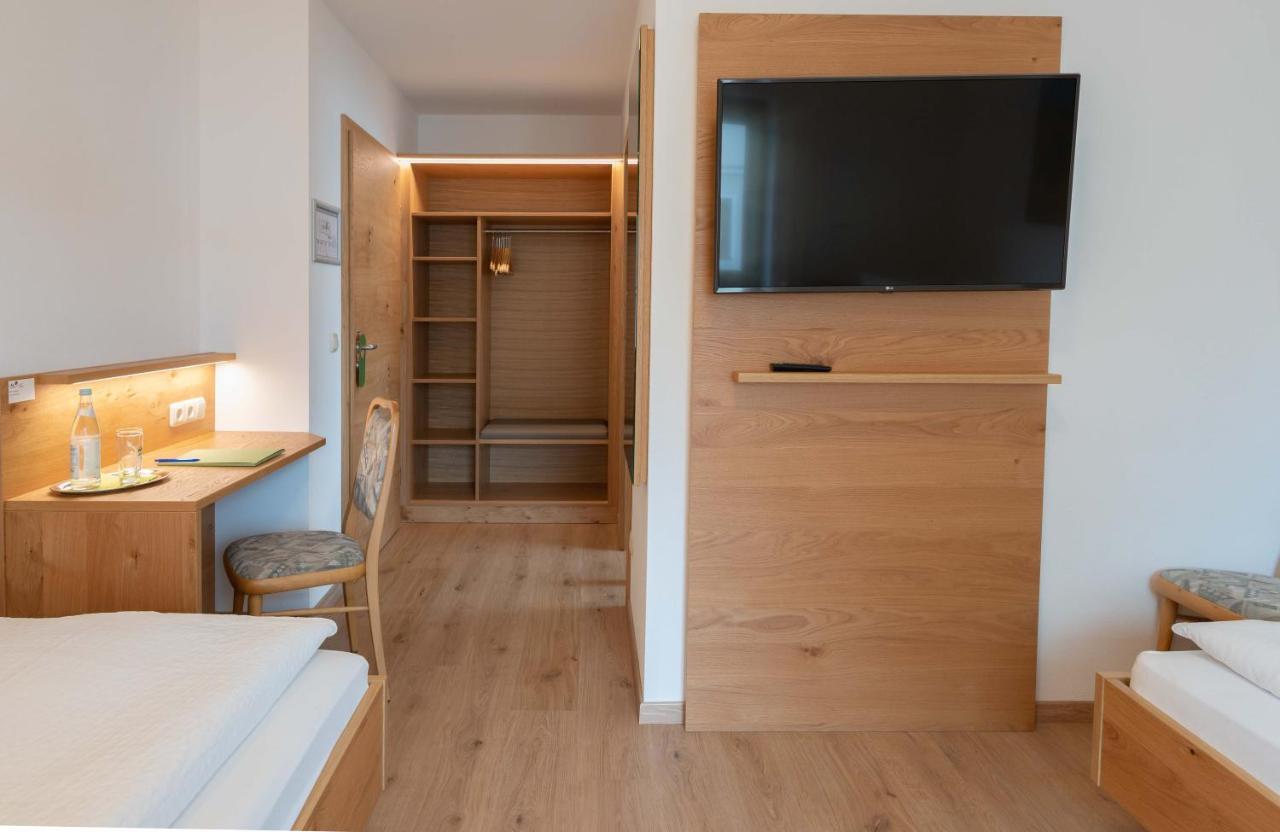 Hotel Gasthof Rosenwirt Au in der Hallertau Екстериор снимка